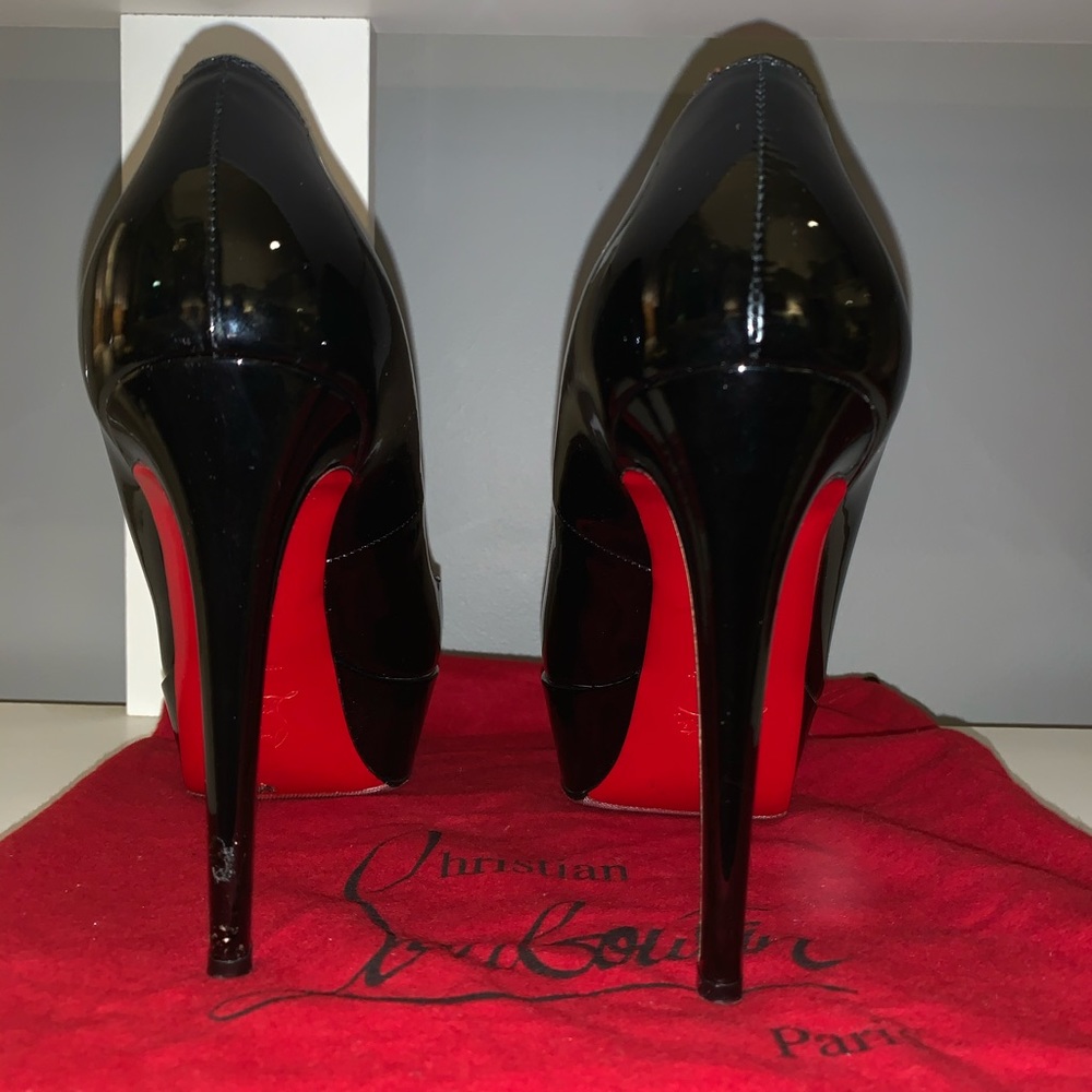 BLACK CHRISTIAN LOUBOUTIN BIANCA HEELS SIZE 40